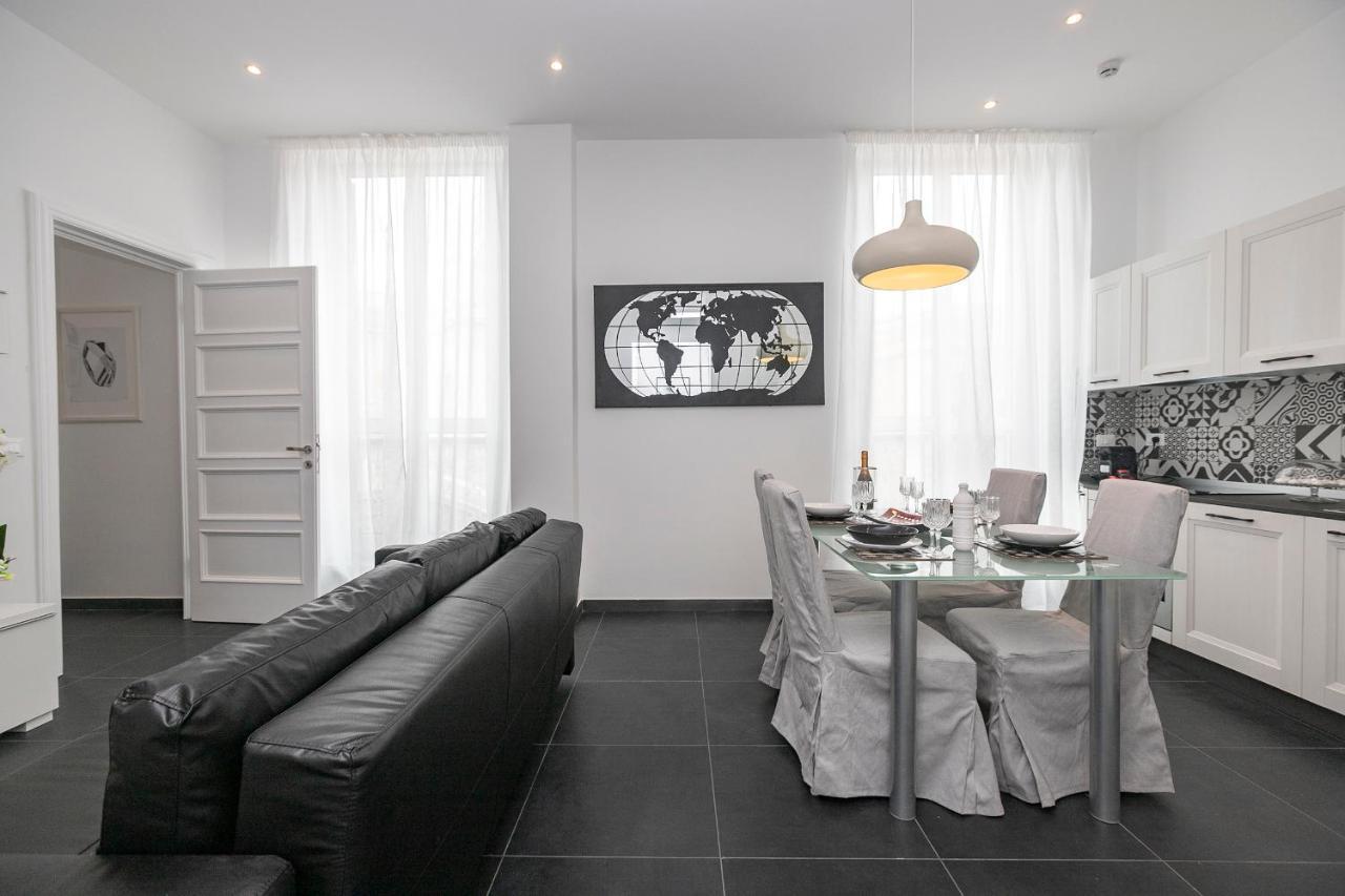 Real Italian Estate - Luxury Black&White Genova Kültér fotó